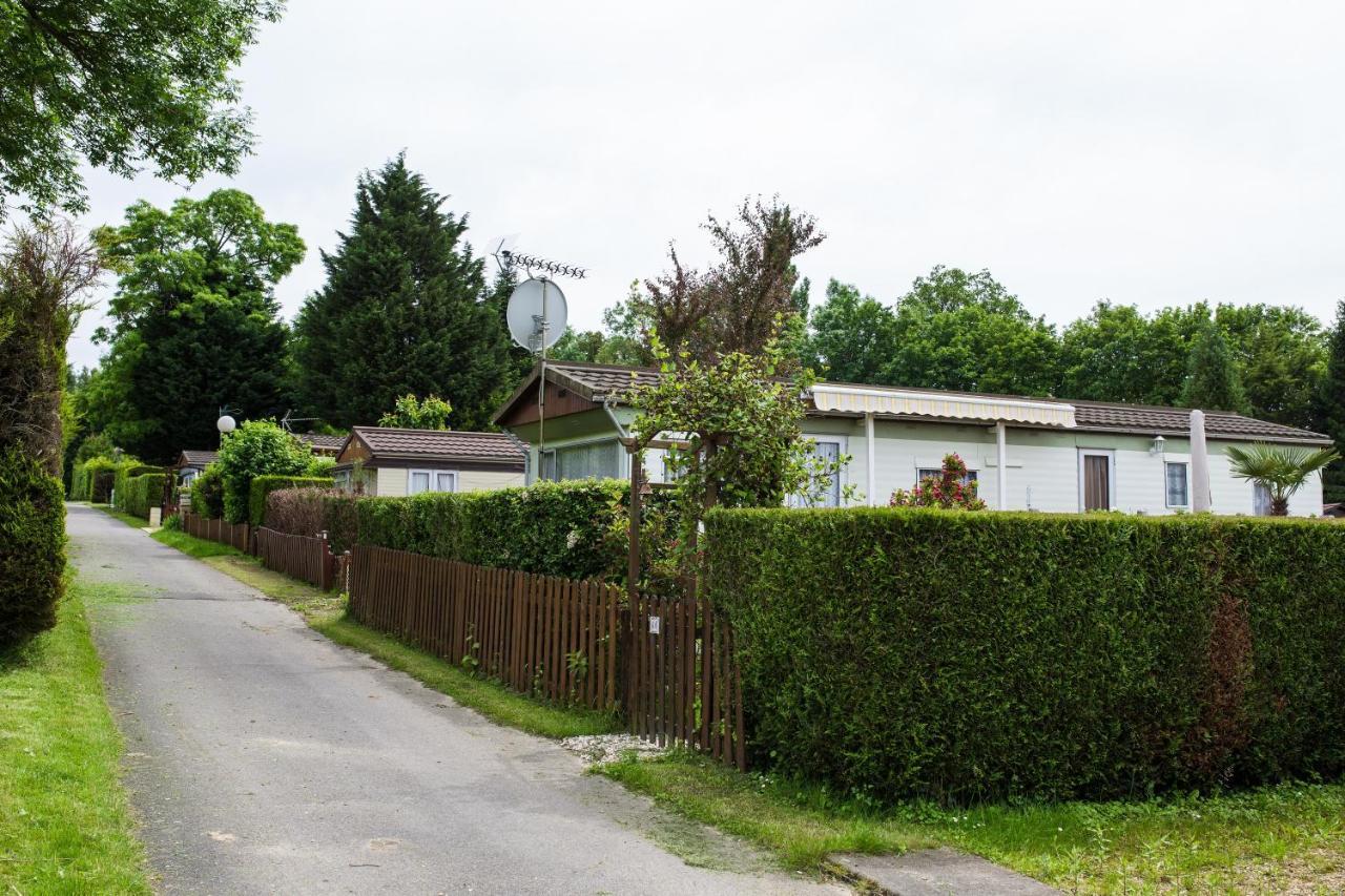 Camping des Bondons La Ferté-sous-Jouarre Exterior foto
